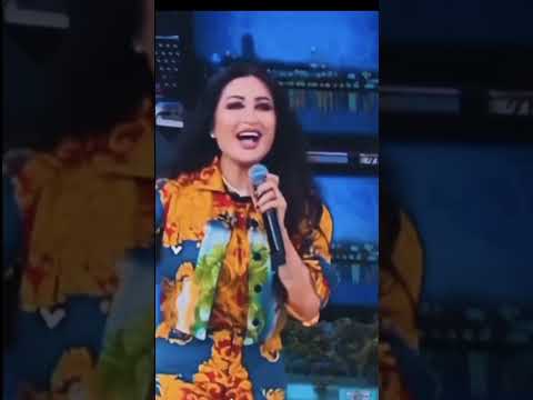 لطيفه بحب في غرامك