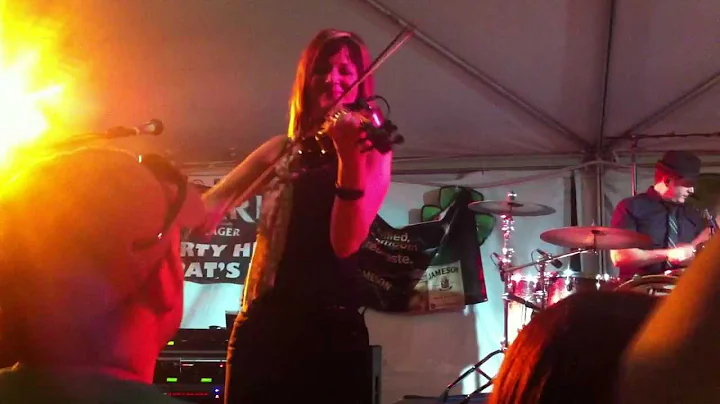 The Killdares' Roberta Rast tearin' it up on the f...