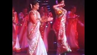 Aishwarya Rai & Madhuri Dixit at Unforgettables Concert in New York (Dola Re)