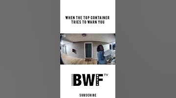 When the Top Container Tries to Warn You 😳📦