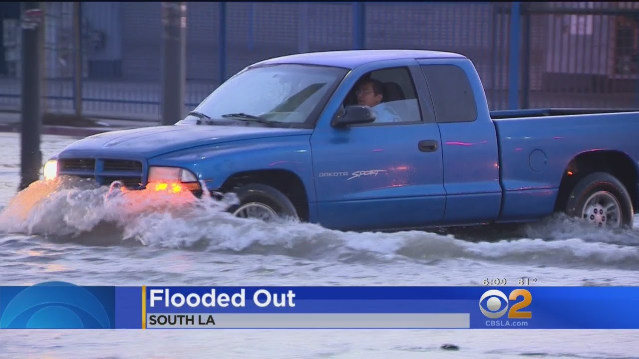 Water Main Break Causes Asphalt To Buckle In South LA - YouTube