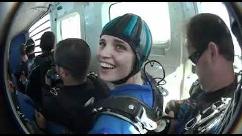 Amanda Boucher SKYDIVES!!.mp4