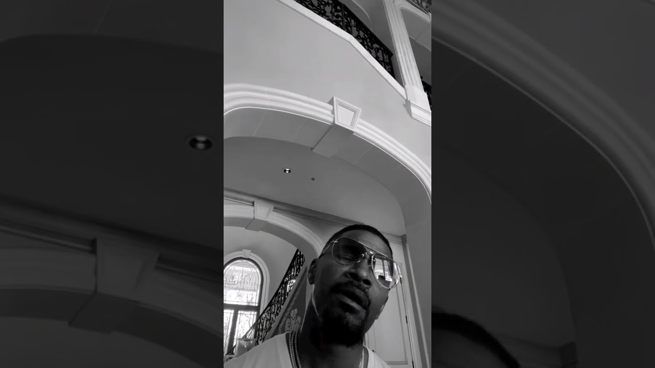 JAMIE FOXX SINGS: DELIVER ME BY LE'ANDRIA JOHNSON 