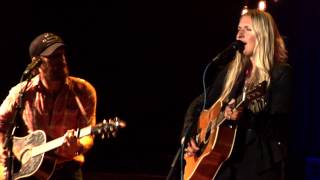I'M SO LONESOME I COULD CRY/Holly Williams chords