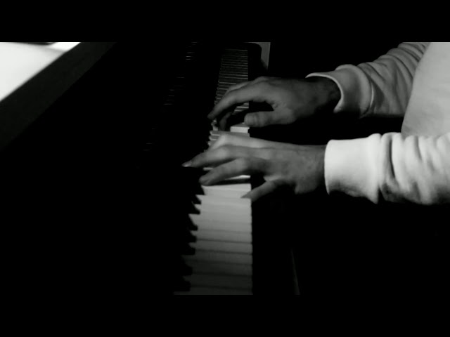 موسيقى تركية حزينة - Al Yazmalım (piano) class=