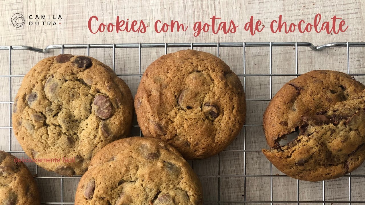 Cookies com gotas de chocolate (receita na descrição do vídeo)