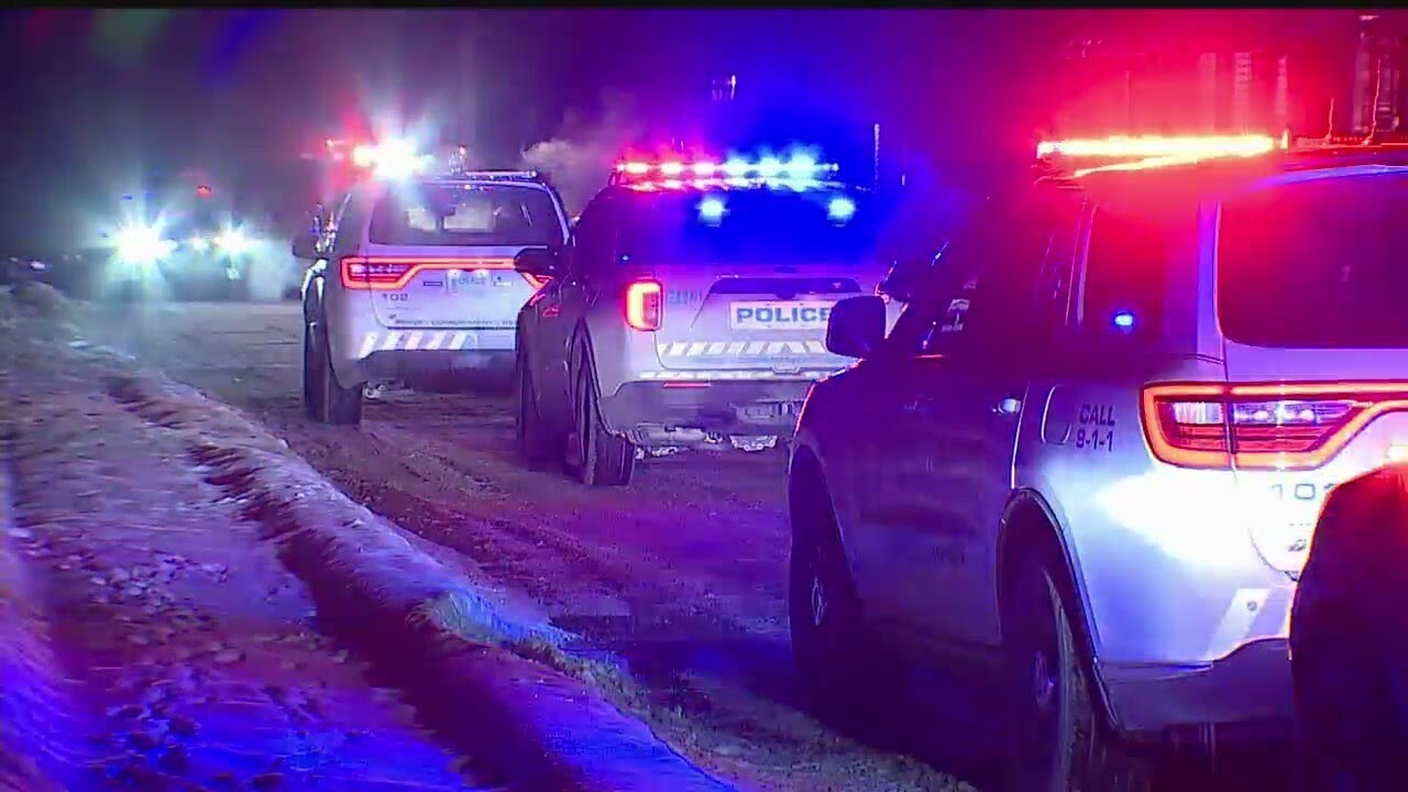 Man dies from gunshot wound on South Side - YouTube