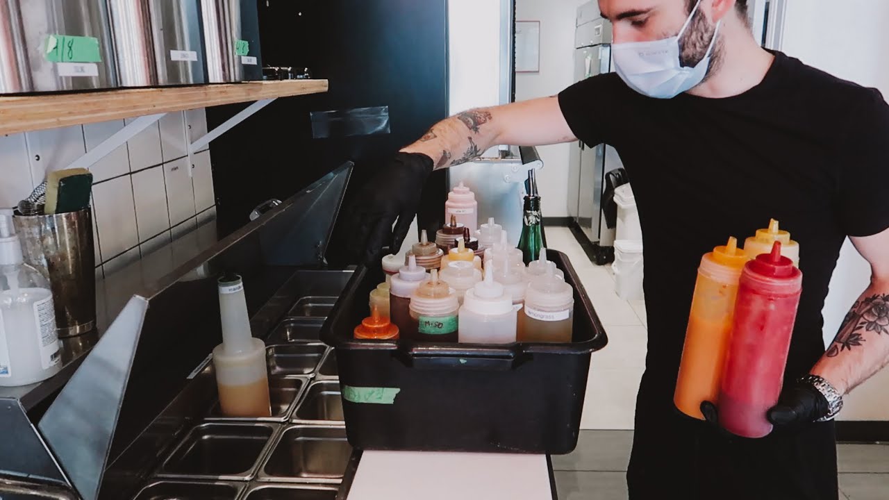 Необычный чай с пузырьками, приготовленный как коктейли - Тайваньская уличная еда (без слов)