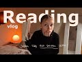 I'm reading 100 pages a day for a week (to reach my reading goal) // Reading Vlog