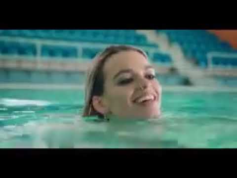 Otis and Maeve in the swimming pool (SEX EDUCATION) - YouTube