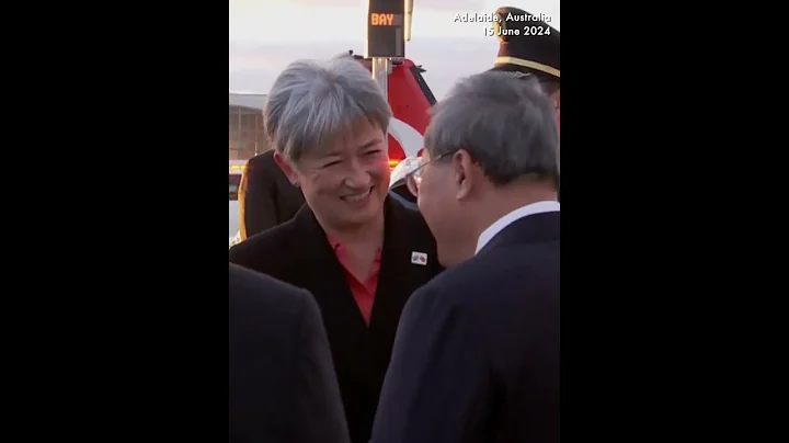 Chinese Premier Li Qiang arrives in Australia, greeted by Australian FM Penny Wang - DayDayNews