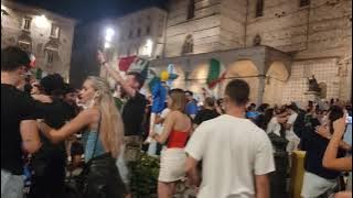 Perugia in delirio per l'Italia campione d'Europa 🇮🇹🏆