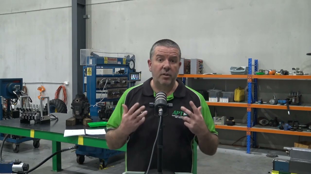 Как начиналась APT: первое обучение гидравлике в Austar