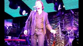 Video thumbnail of "Rufus Wainwright -Perfect Man"