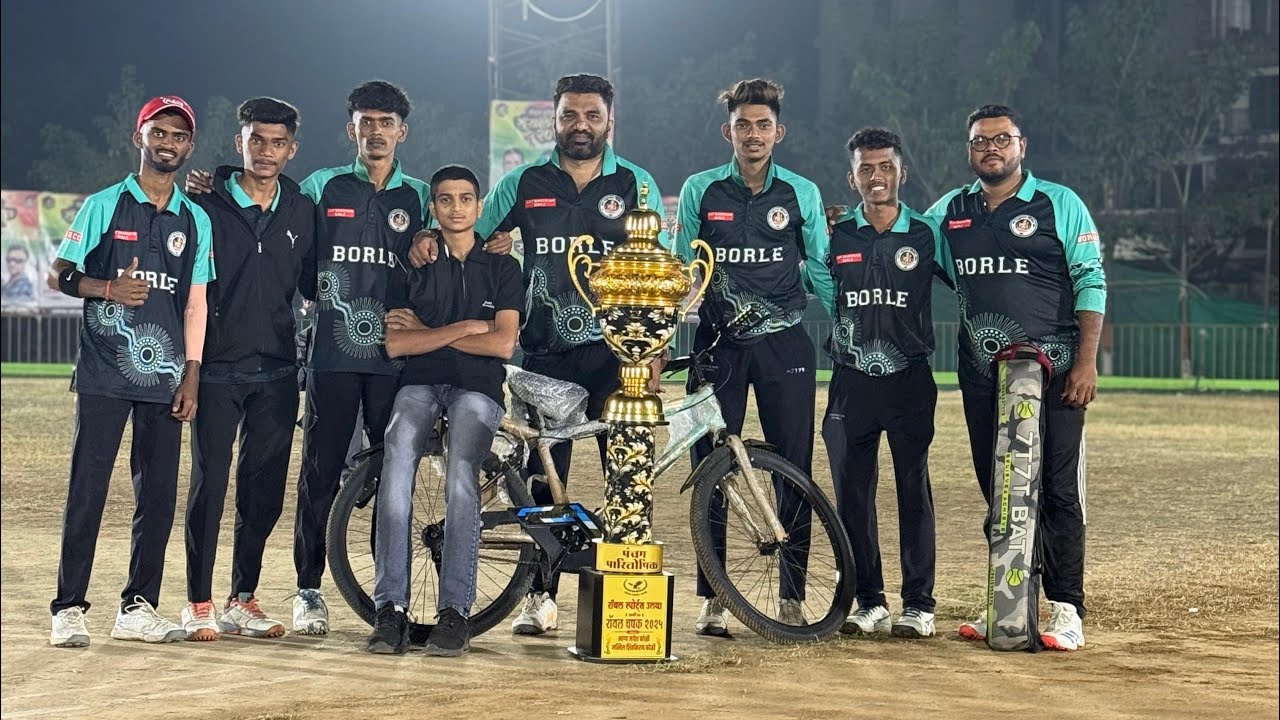 सिद्धू ला भेतली सायकल pahilich night tournament la basli trophy 🏆#viral #vlog #trending #cricket t