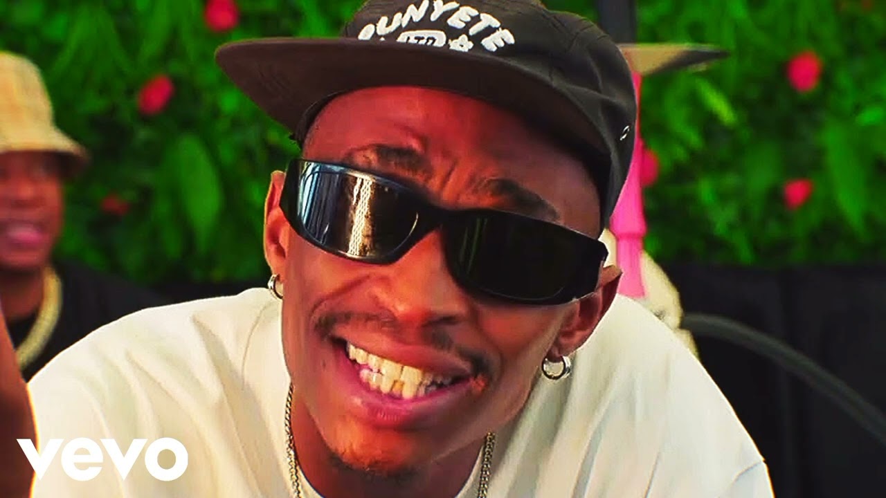 LeeMcKrazy & Scotts Maphuma - BAFUNANI (feat. DJ Maphorisa,Zee Nxumalo,Tyler ICU) Amapiano 2026