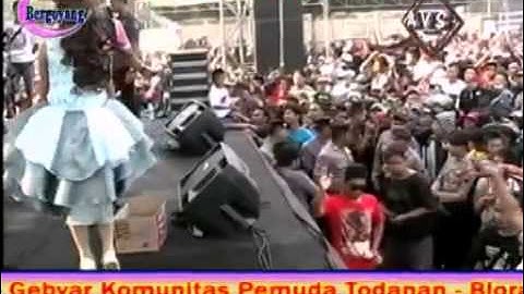 New Pallapa Api Asmara Gerry ft Tasya Live in Todanan Blora