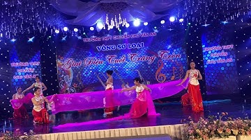 Giai điệu tuổi trăng tròn “Múa son” 10E