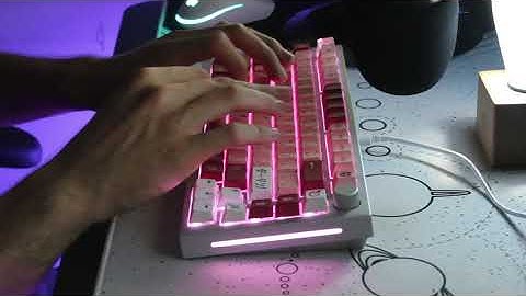 GMMK Pro with Holy Panda switch sound test