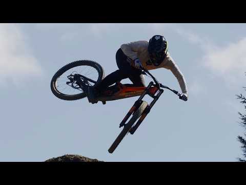 FOX SHRED-IT | Felix Griffiths at Bike Park Wales