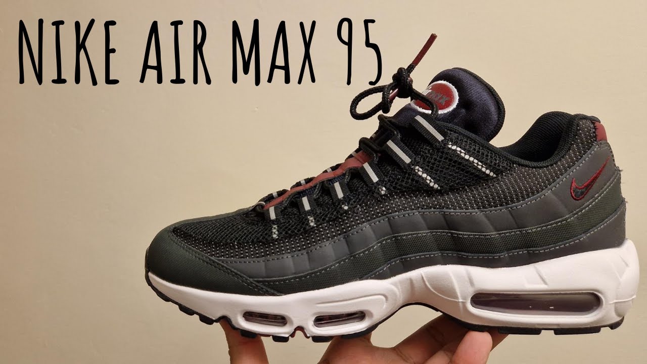 knelpunt shampoo stroom WATCH BEFORE YOU BUY!! Nike Air Max 95 Anthracite Team Red Unboxing and On  Foot Review - YouTube