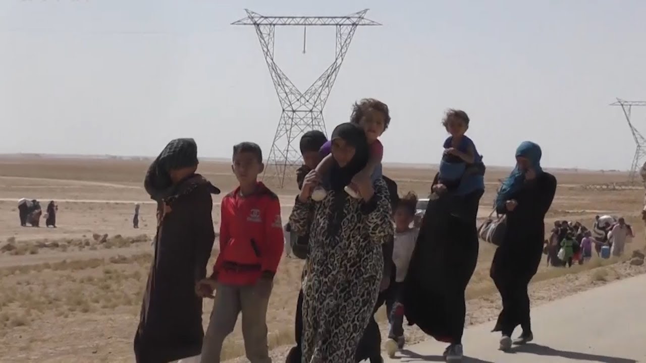 معاناة المدنيين في دير الزور