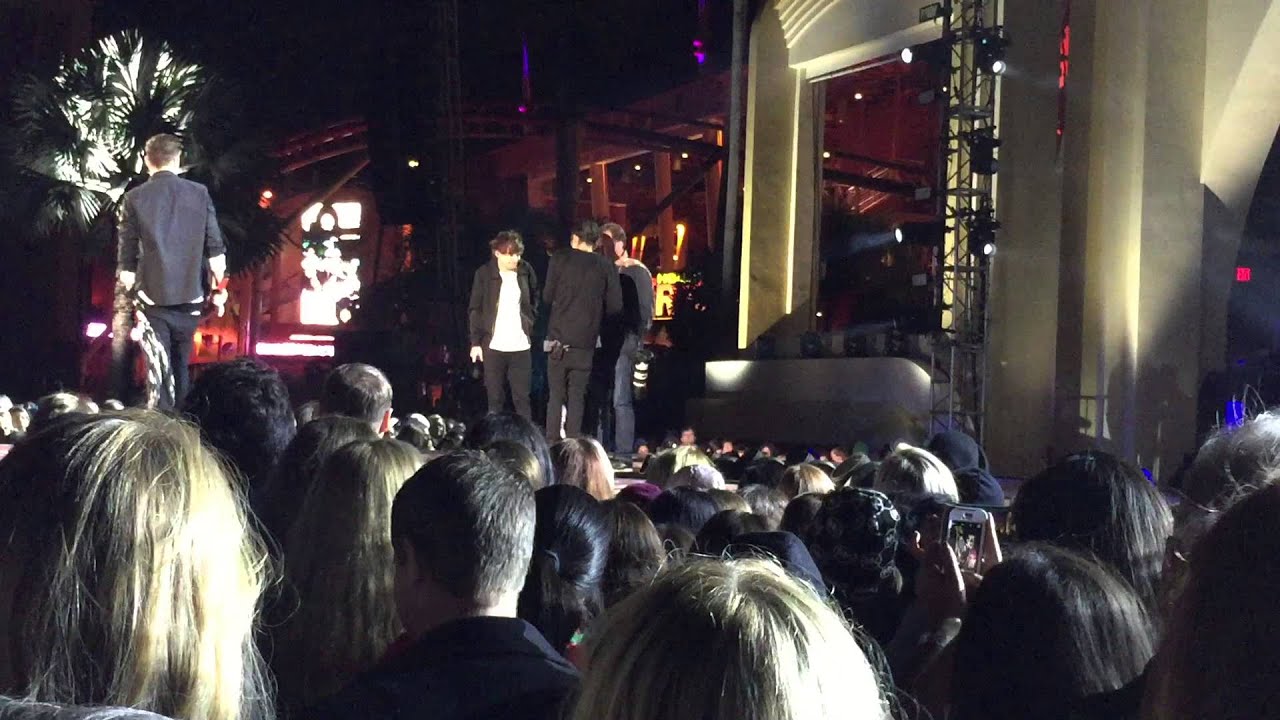 One Direction 1DOrlando in between filming private performance