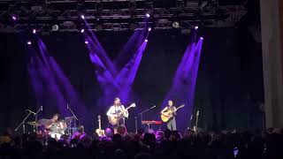 Download Lagu Lizzy McAlpine To the mountains MP3 Download Lagu Lizzy McAlpine To the mountains MP3