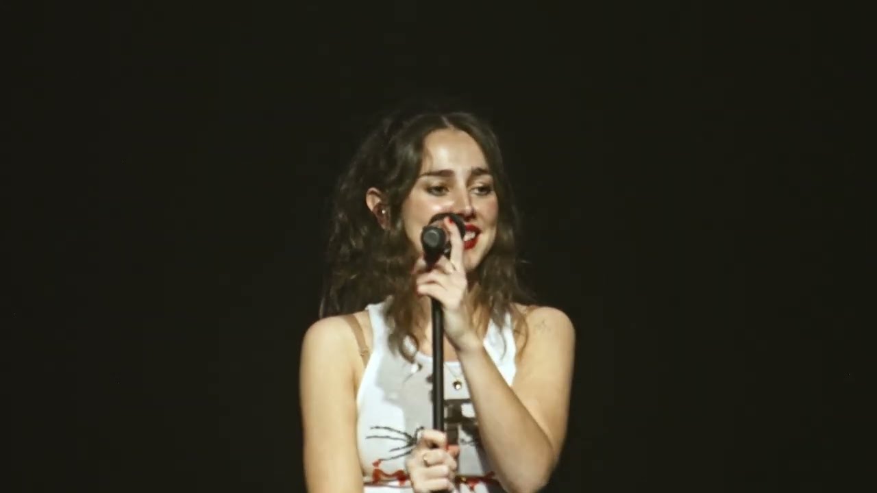 Carousel - Samia (First Avenue)