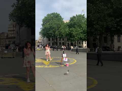 Busker Sings for Strangers. #creativity #busking #london  #trafalgarsquare #song