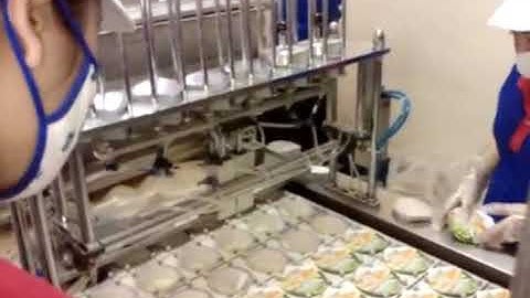 Máy dán miệng mỳ ly, ly cháo tự động BG-6 , máy chiết rót hạt và dán miệng ly tô mỳ ly, Ly cháo