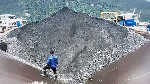 Barge unloading 3630 tons of phosphate ore - Relaxing video, Full 2 hours - Empty barge