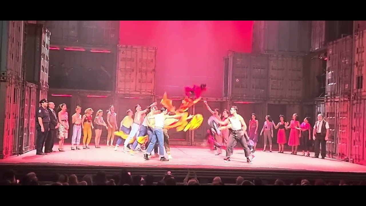 הפרמיירה - סיפור הפרברים בתיאטרון בית ליסין - השתחוויה