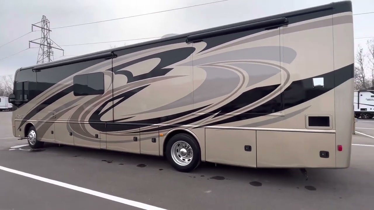 Awesome Trade In used class A motorhome - 2016 Holiday Rambler Ambassador 38S Diesel RV - Michigan