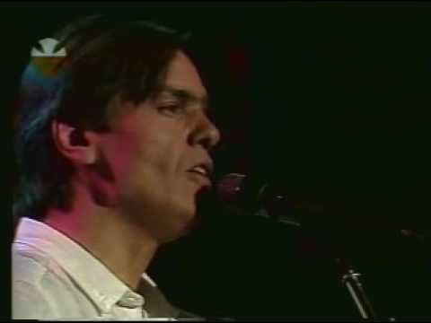 Gervasio feat Millaray - Con una pala y un sombrero (live on Teleton 2000)