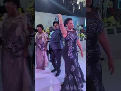 Omugaga Kirumira Nga Anyenyamu Kugaliba Enjole Reals