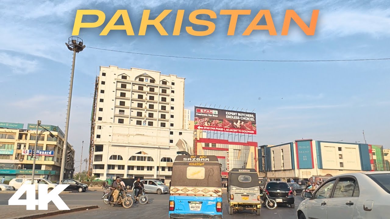 A Street View of Pakistan 🇵🇰 - Driving Through Karachi in 4K