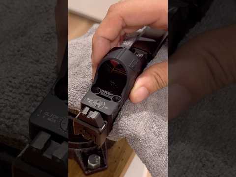 Trijicon SRO (Unboxing)