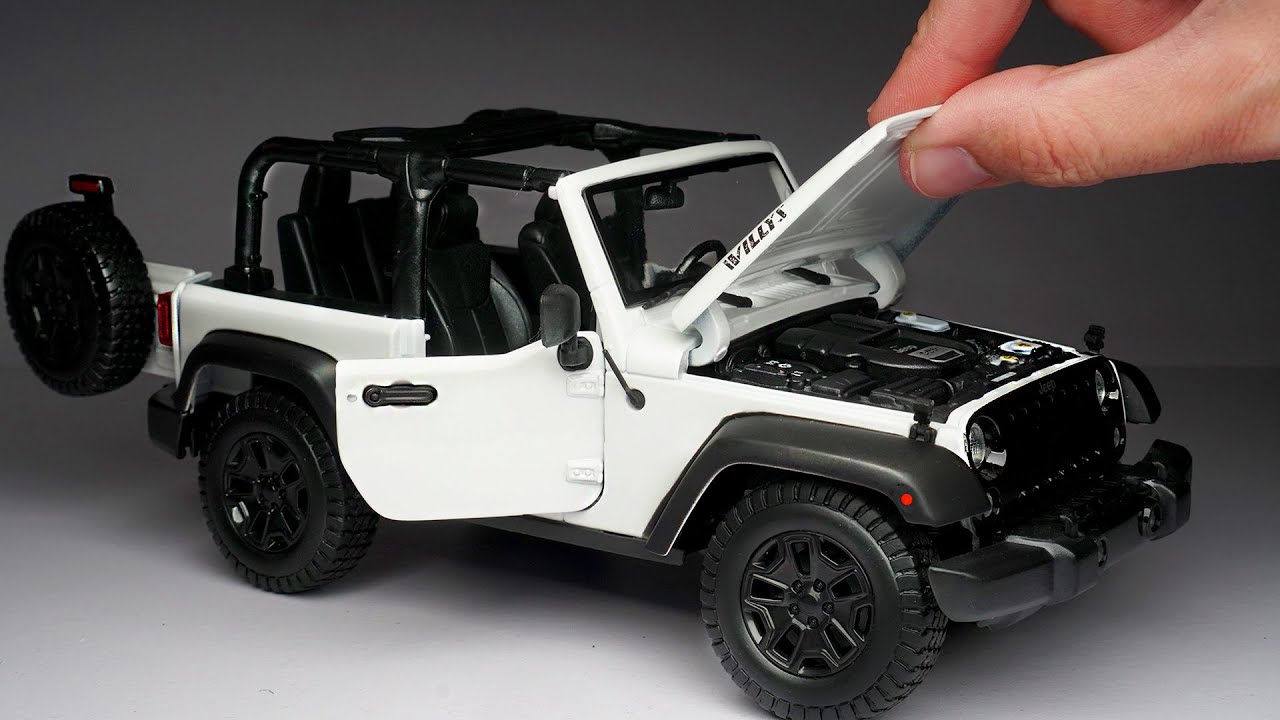 Unboxing of Jeep Wrangler 1:18 Scale Diecast Model - YouTube