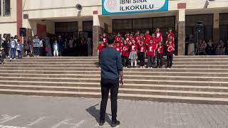 23 Ni̇san Atatürk Çocuklari Gösteri̇si̇ İbni̇ Si̇na İlkokulu 2-L Sinifi