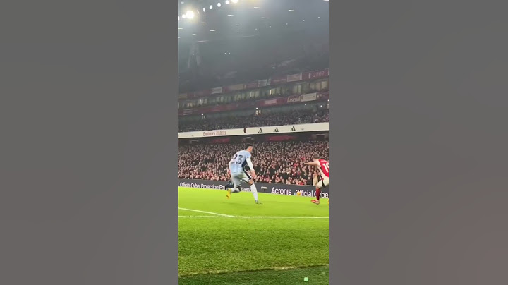 TROSSARD SENT PORRO to the TREATMENT TABLE🤣@arsenal #arsenal #tottenham #trossard #viralvideo #fyp