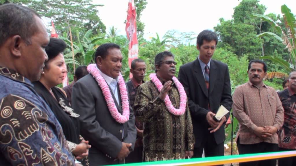 resmi gapura di Allang