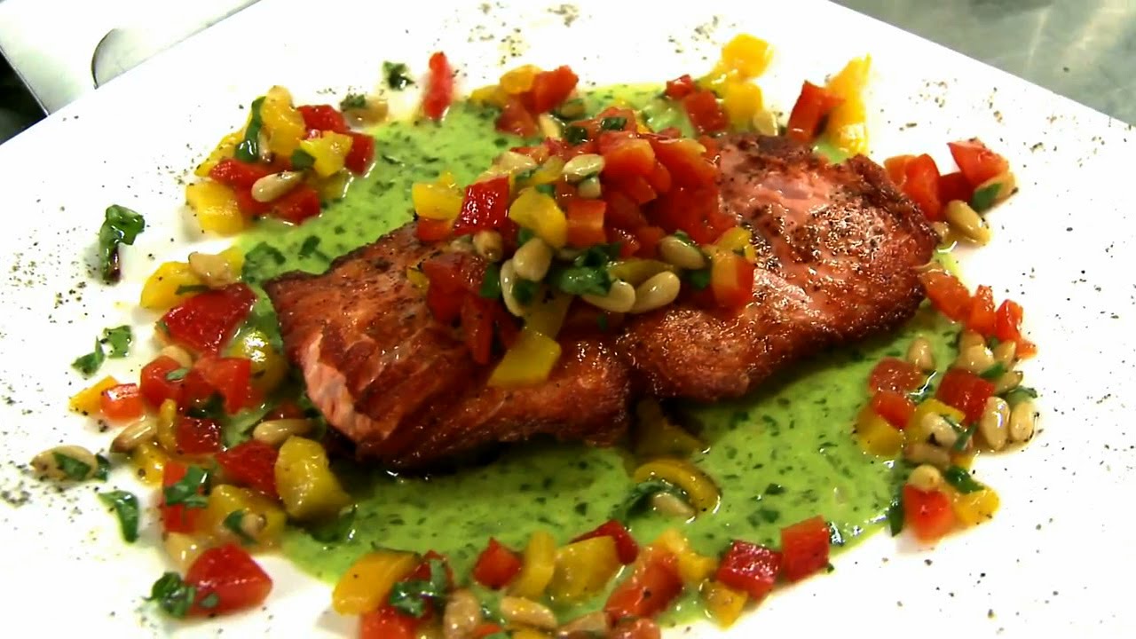 Salmon Dinner Recipe with Pesto and Bell Peppers - YouTube