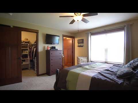 1312 Meadow View Ln, Waverly, IA home video tour