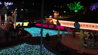 車窓】西武遊園地 ハローキティトレイン - YouTube