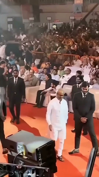Super Rajinikanth walking with Baashha movie bgm 🎥#shorts