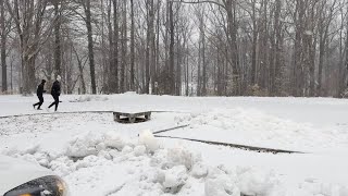Video: Joggers undeterred by snowstorm in Triad