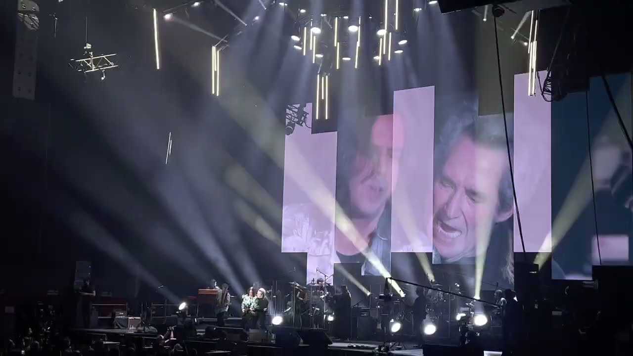 Miguel Ríos - Banzai [con Carlos Tarque] (40 Aniversario Madrid 11/03/2022)