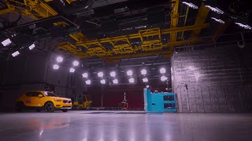 New Volvo XC40 - Small overlap crash test