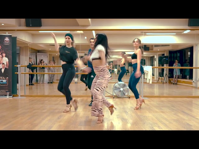 Body Movement by Myrto Misyri

Follow in our Social media 
IG: salsadoo_dance_schools
Facebook:SalsaDoo Dance School

Ag